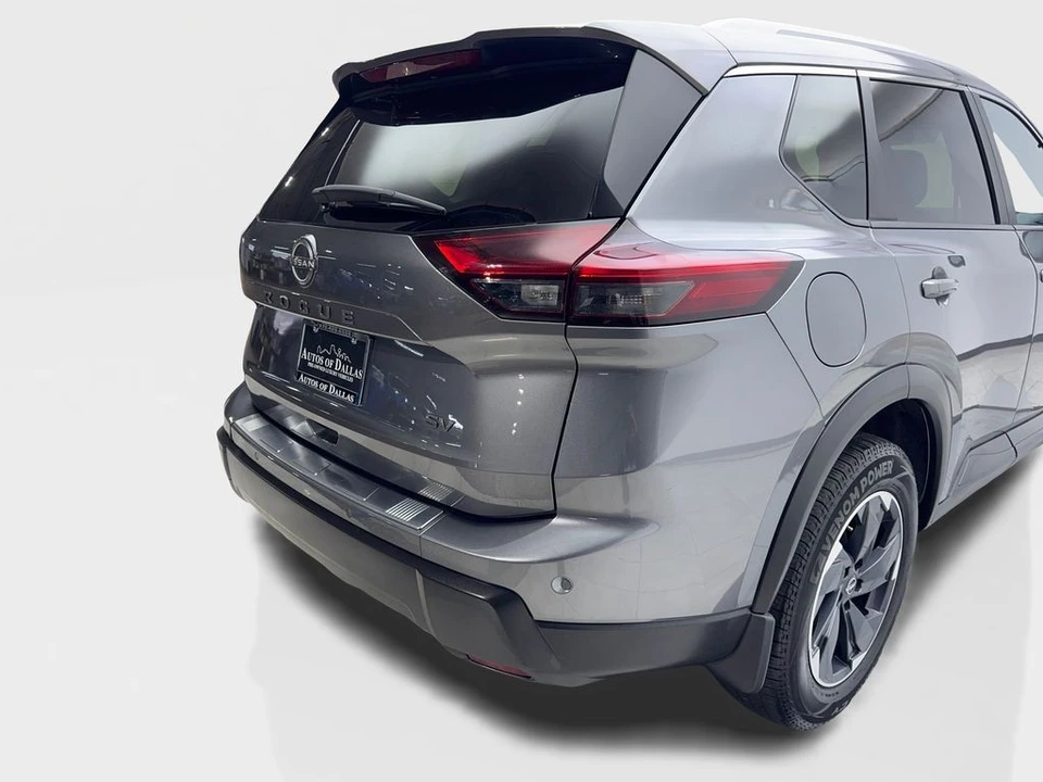 2024 Nissan Rogue - Image 18 of 21