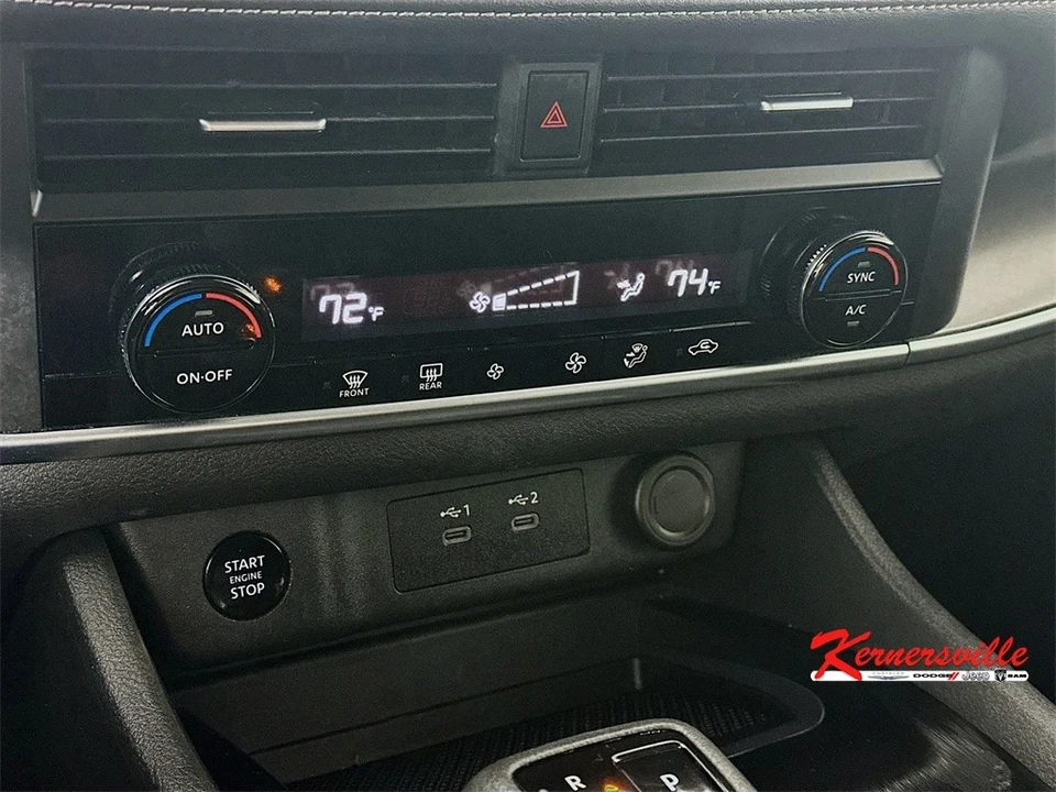 2024 Nissan Rogue - Image 18 of 21