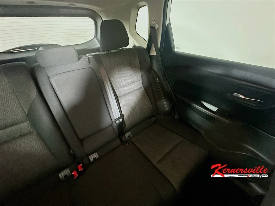 2024 Nissan Rogue - Image 14 of 21