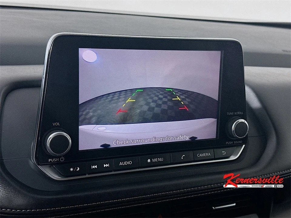 2024 Nissan Rogue - Image 20 of 21