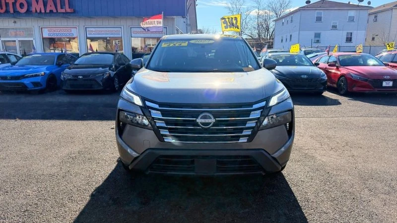 2024 Nissan Rogue - Image 3 of 12