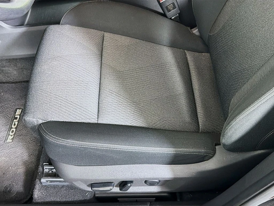 2024 Nissan Rogue - Image 20 of 21
