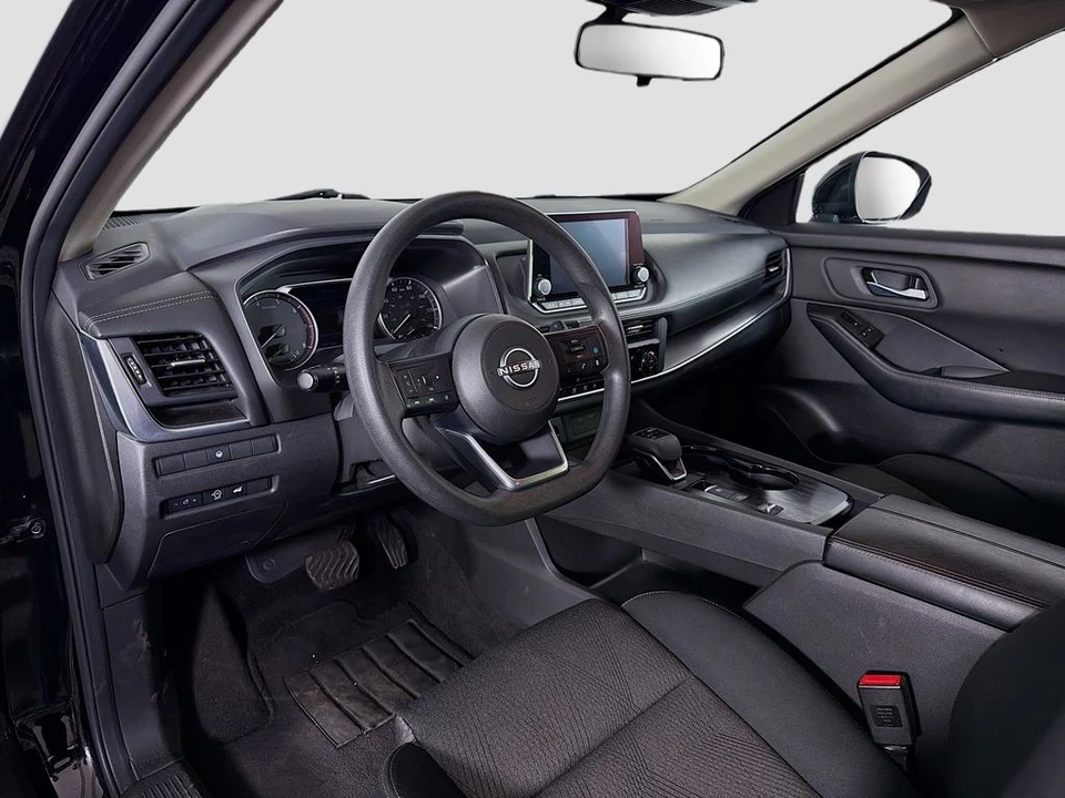 2024 Nissan Rogue - Image 10 of 21