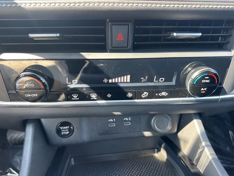 2024 Nissan Rogue - Image 18 of 21