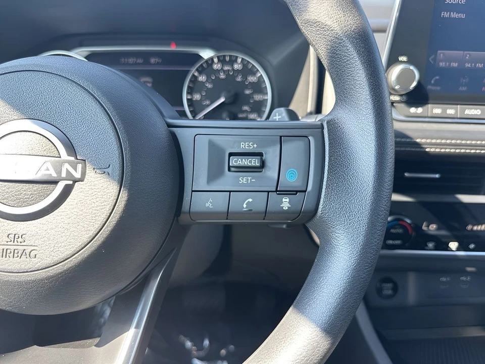 2024 Nissan Rogue - Image 15 of 21