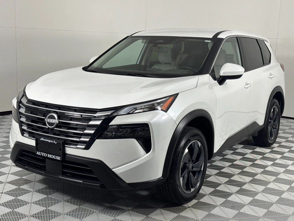 2024 Nissan Rogue - Image 11 of 12