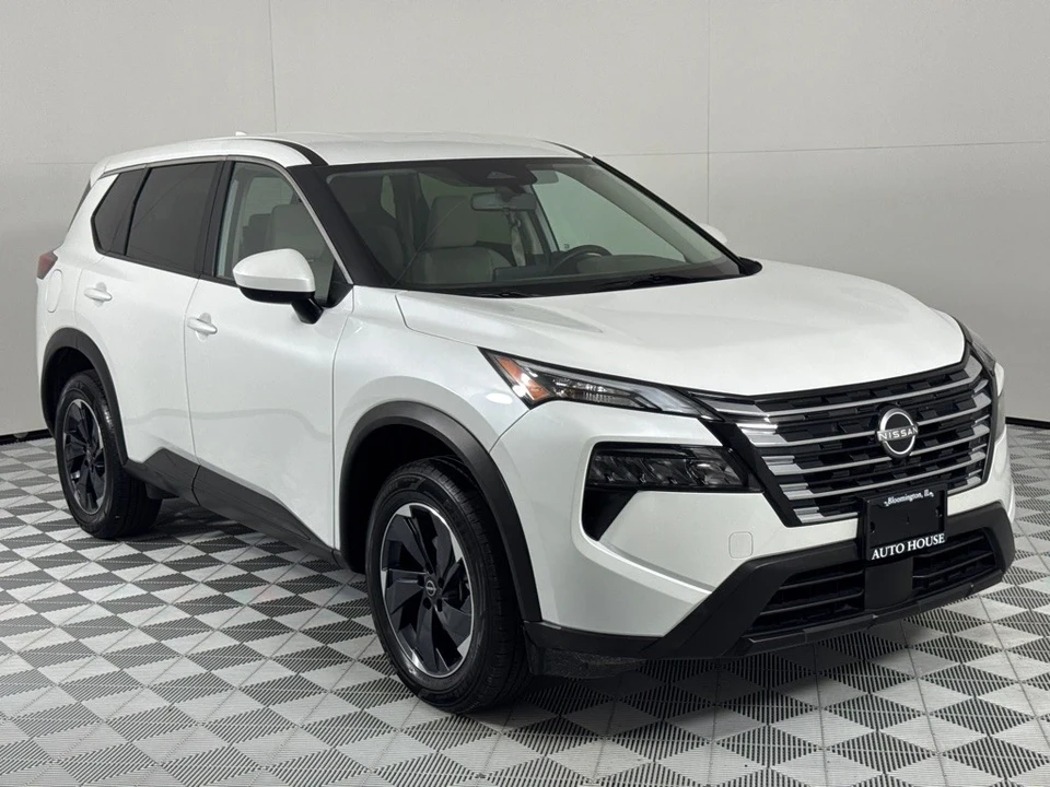 2024 Nissan Rogue - Image 3 of 12