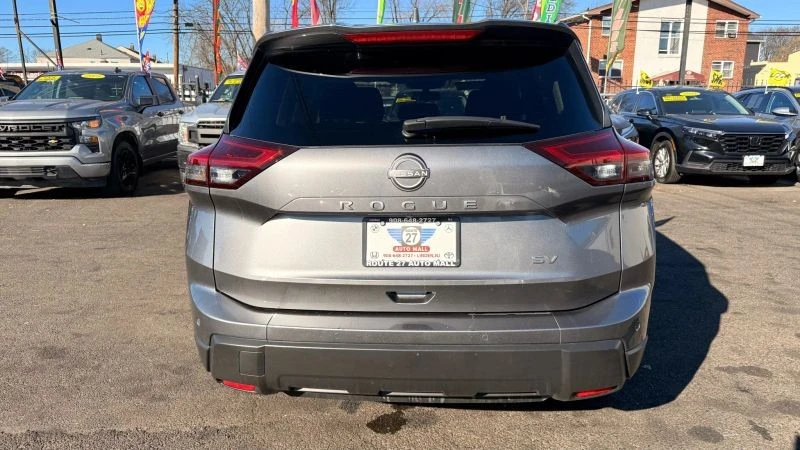 2024 Nissan Rogue - Image 6 of 12