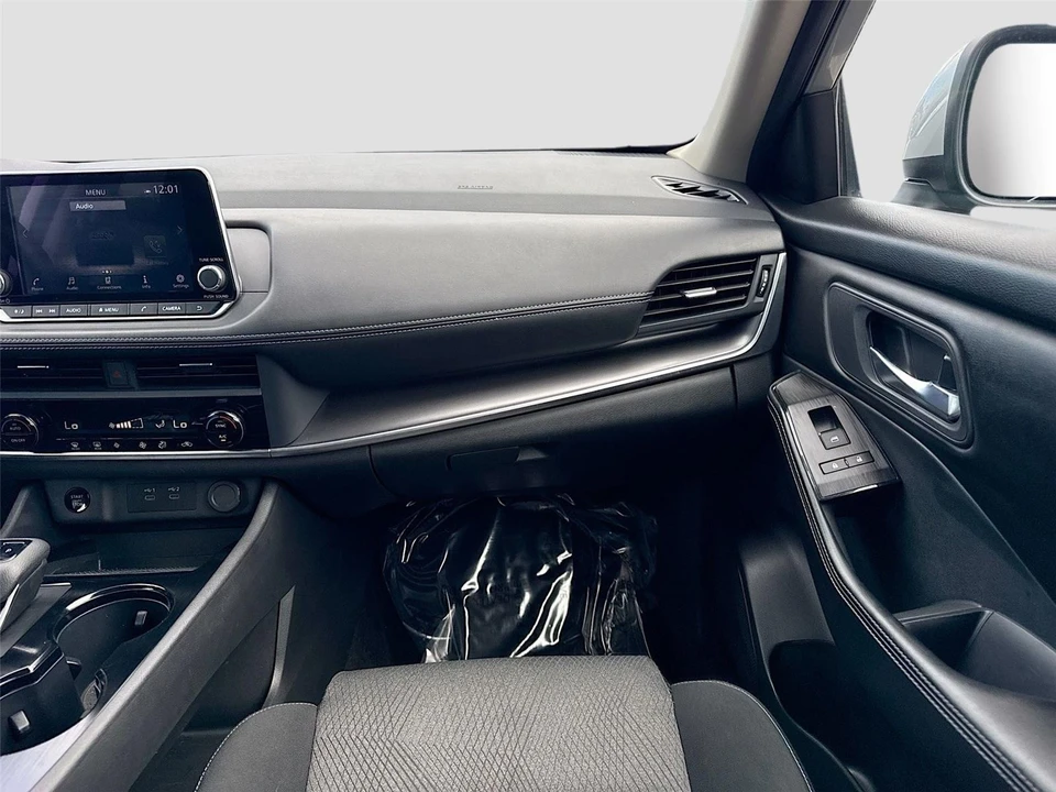 2024 Nissan Rogue - Image 18 of 21