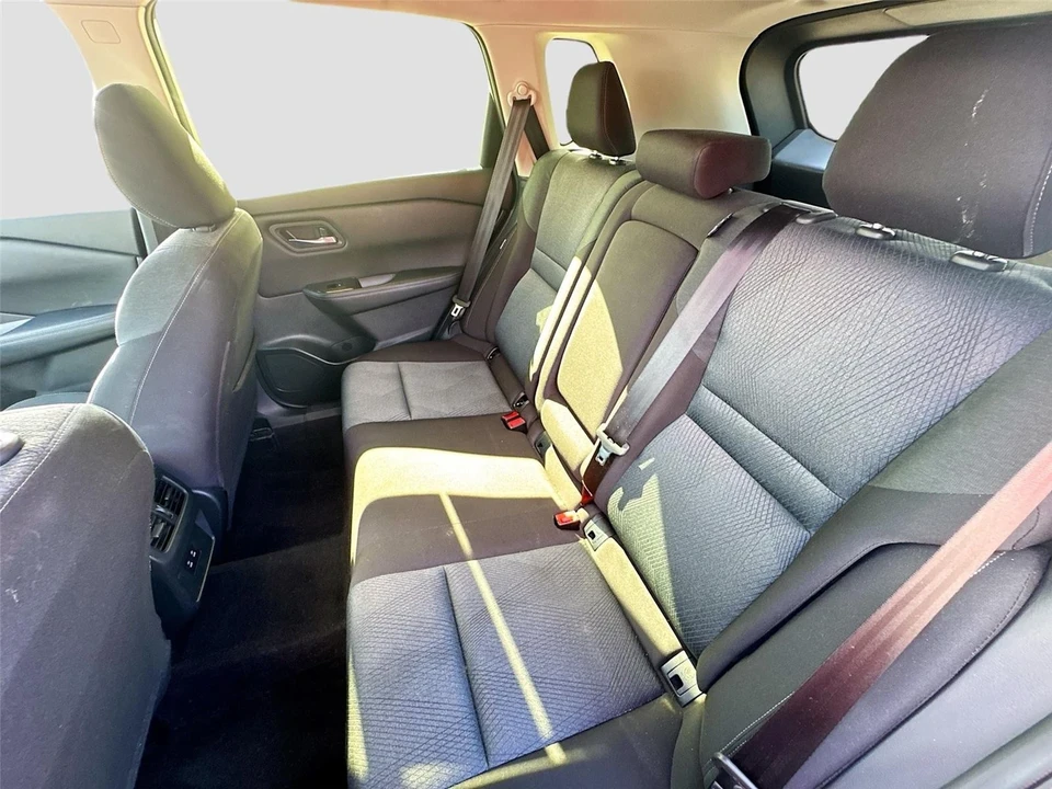 2024 Nissan Rogue - Image 13 of 16