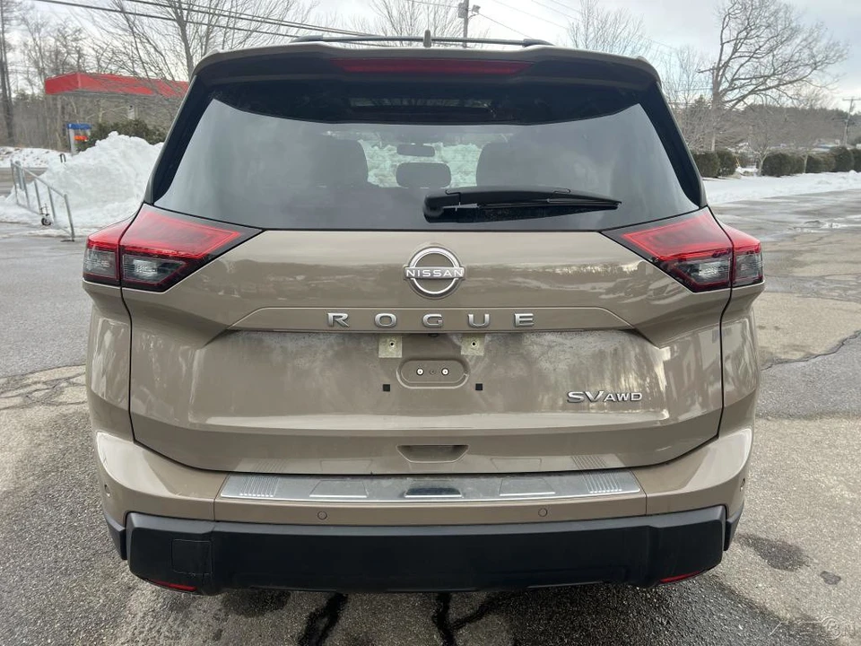 2024 Nissan Rogue - Image 4 of 12