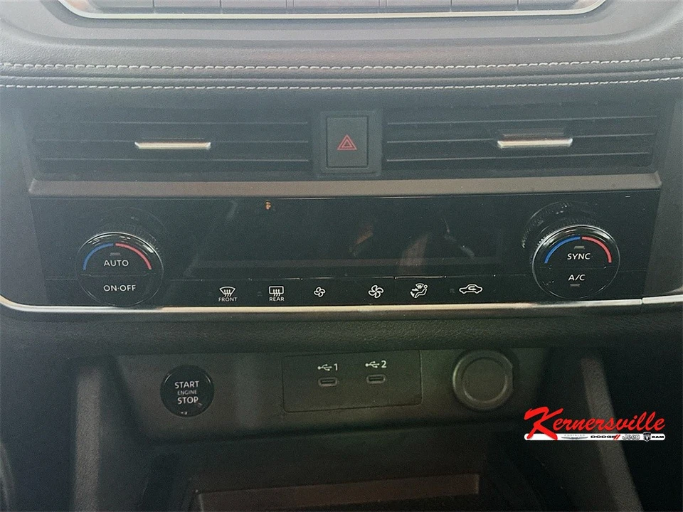 2024 Nissan Rogue - Image 18 of 21