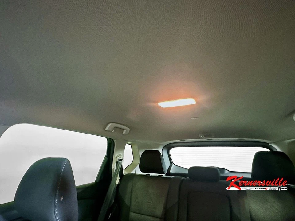 2024 Nissan Rogue - Image 20 of 21