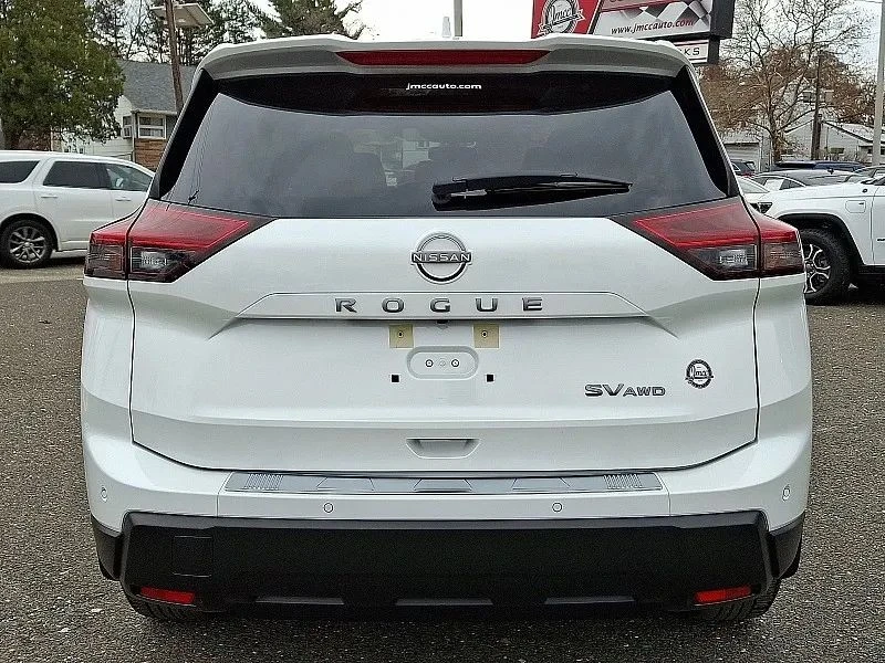 2024 Nissan Rogue - Image 6 of 12