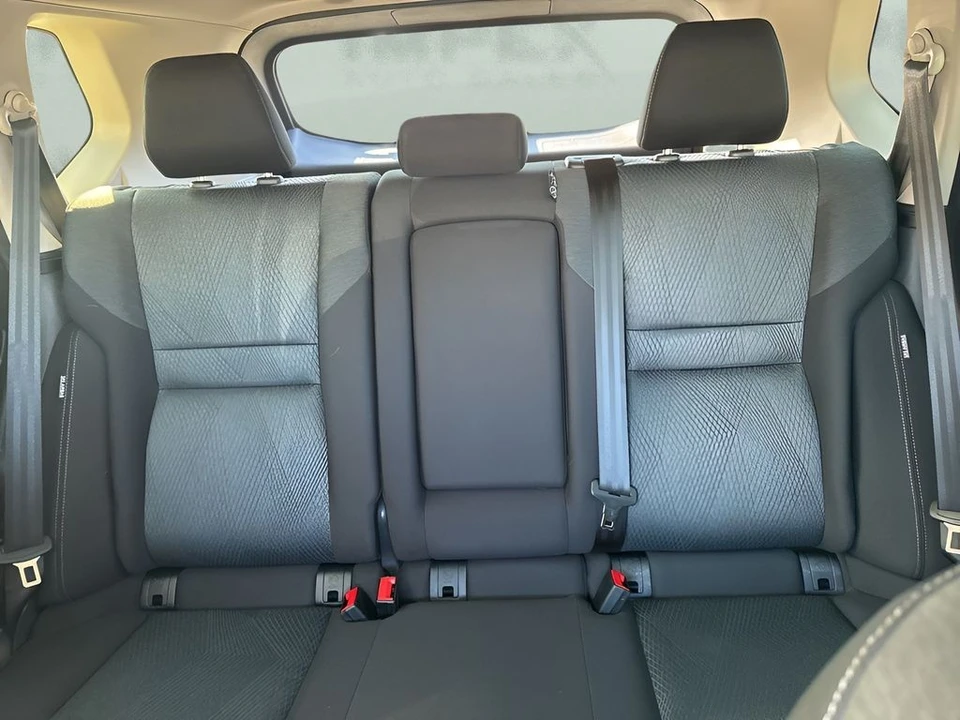 2024 Nissan Rogue - Image 11 of 21