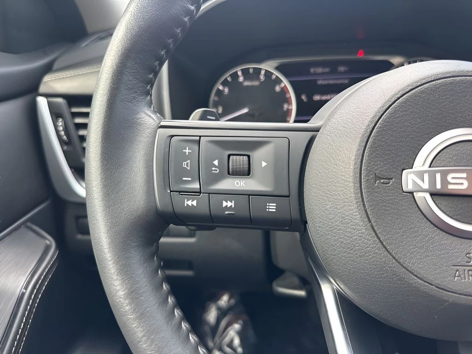 2024 Nissan Rogue - Image 14 of 21