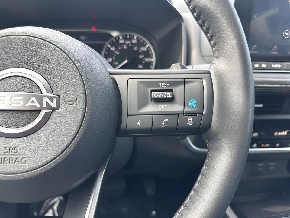 2024 Nissan Rogue - Image 15 of 21