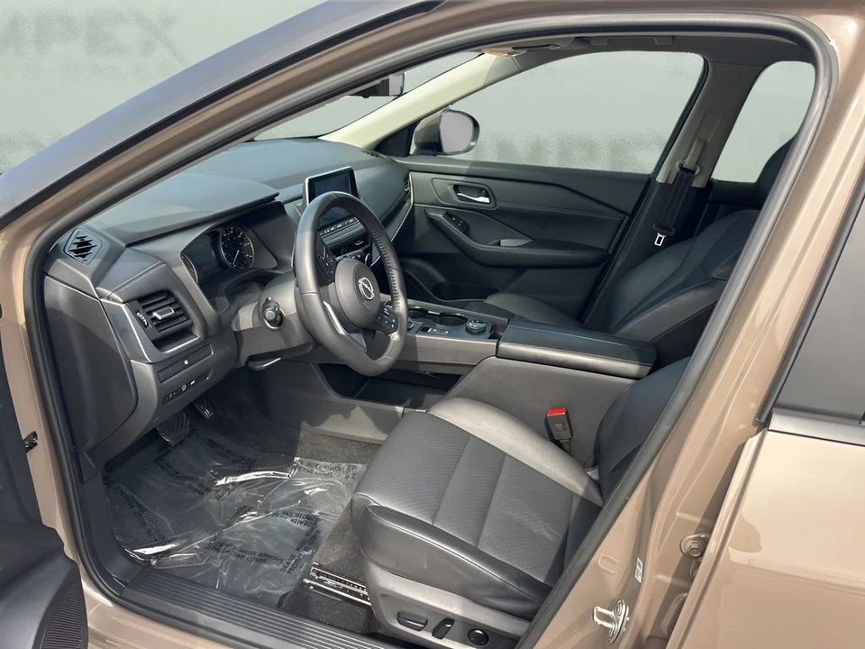 2024 Nissan Rogue - Image 9 of 21