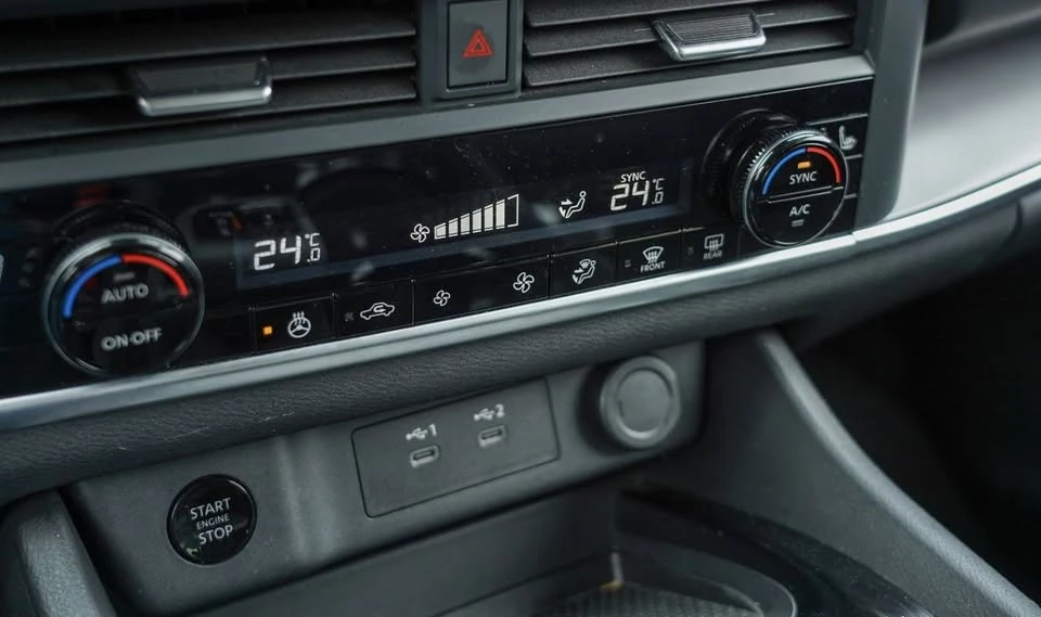 2024 Nissan Rogue - Image 12 of 19