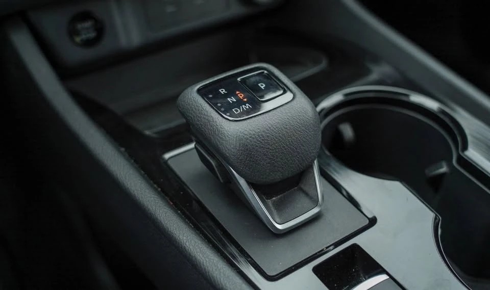 2024 Nissan Rogue - Image 11 of 19