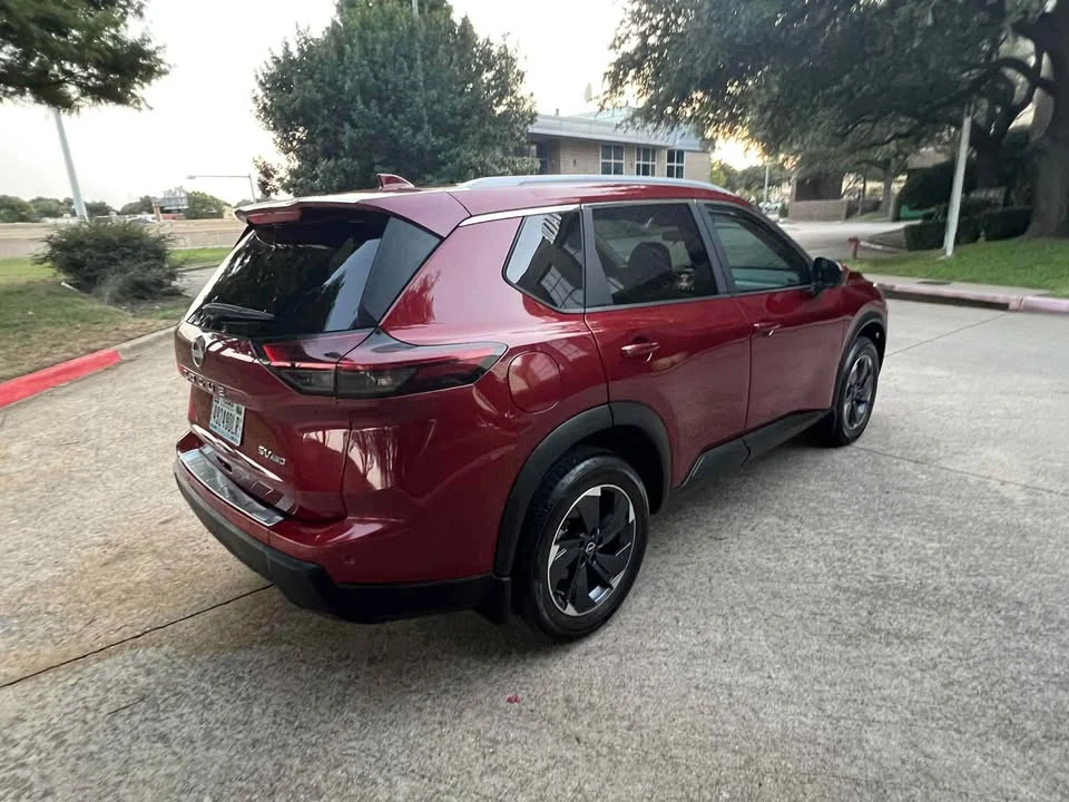 2024 Nissan Rogue - Image 13 of 20