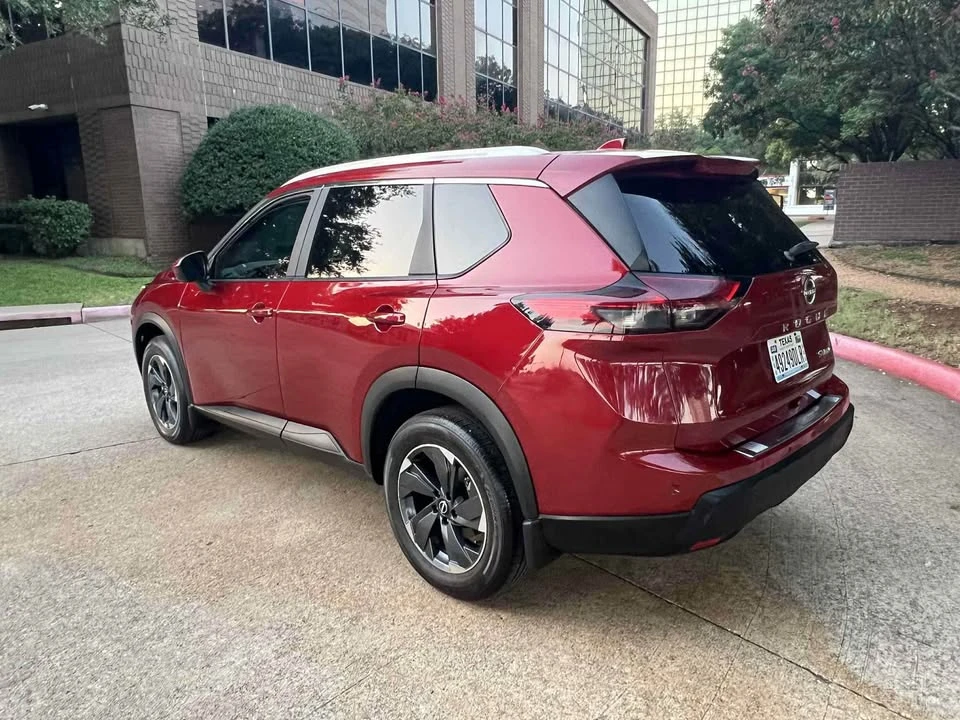 2024 Nissan Rogue - Image 4 of 20