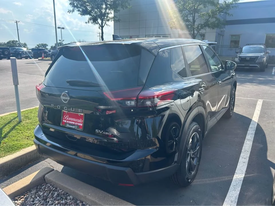 2024 Nissan Rogue - Image 6 of 7