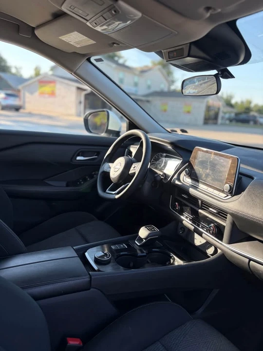 2024 Nissan Rogue - Image 6 of 9