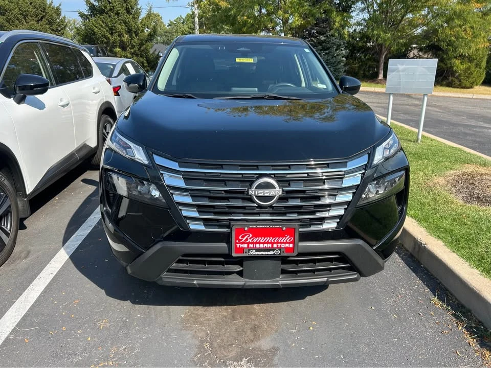 2024 Nissan Rogue - Image 2 of 7