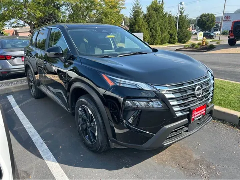 2024 Nissan Rogue SV Sport Utility 4D