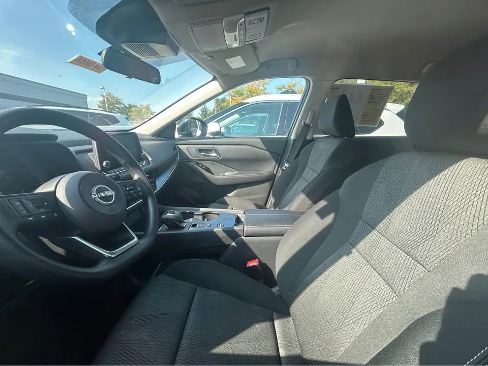 2024 Nissan Rogue - Image 6 of 7