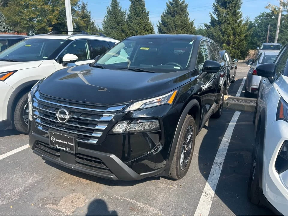 2024 Nissan Rogue - Image 2 of 7