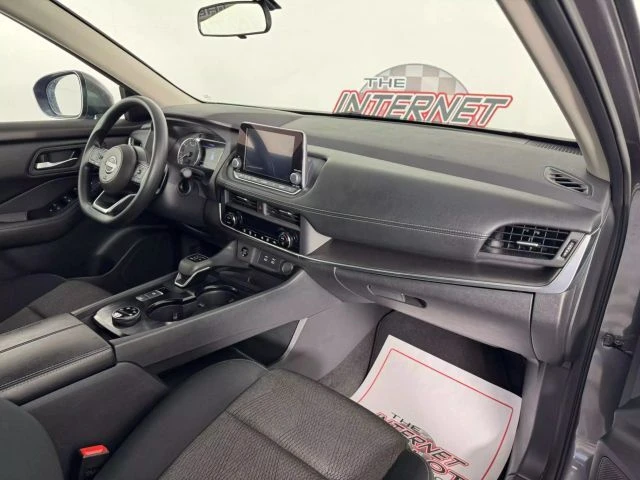 2024 Nissan Rogue - Image 12 of 12