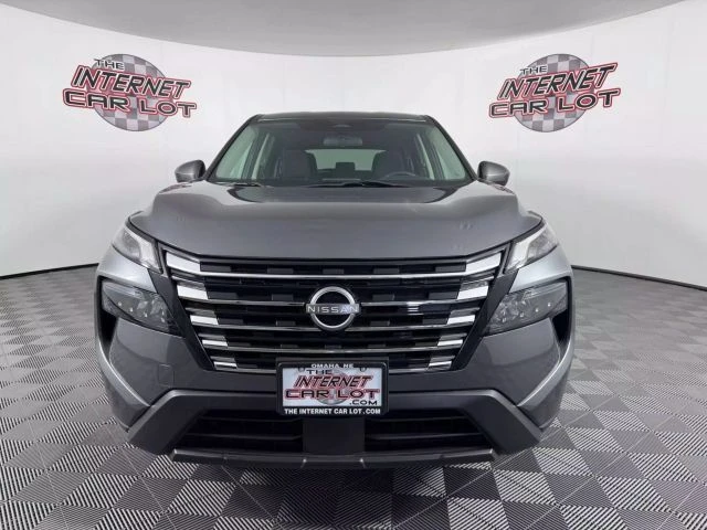 2024 Nissan Rogue - Image 2 of 12
