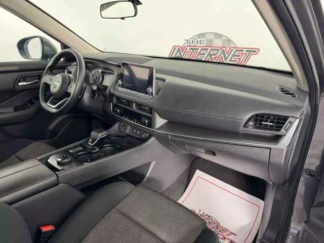 2024 Nissan Rogue - Image 12 of 12
