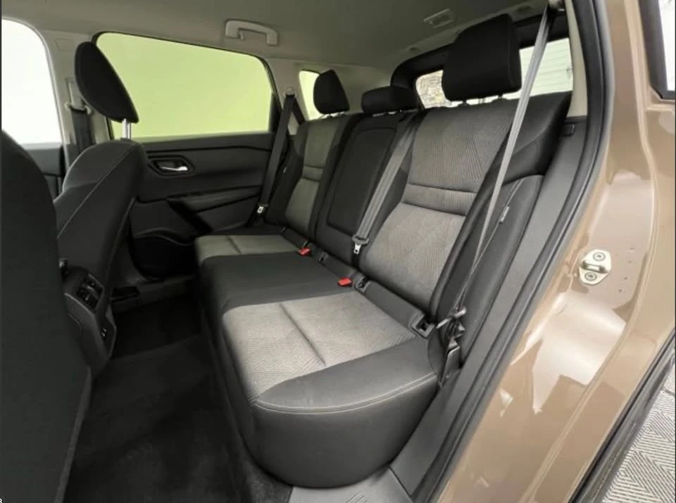 2024 Nissan Rogue - Image 7 of 8