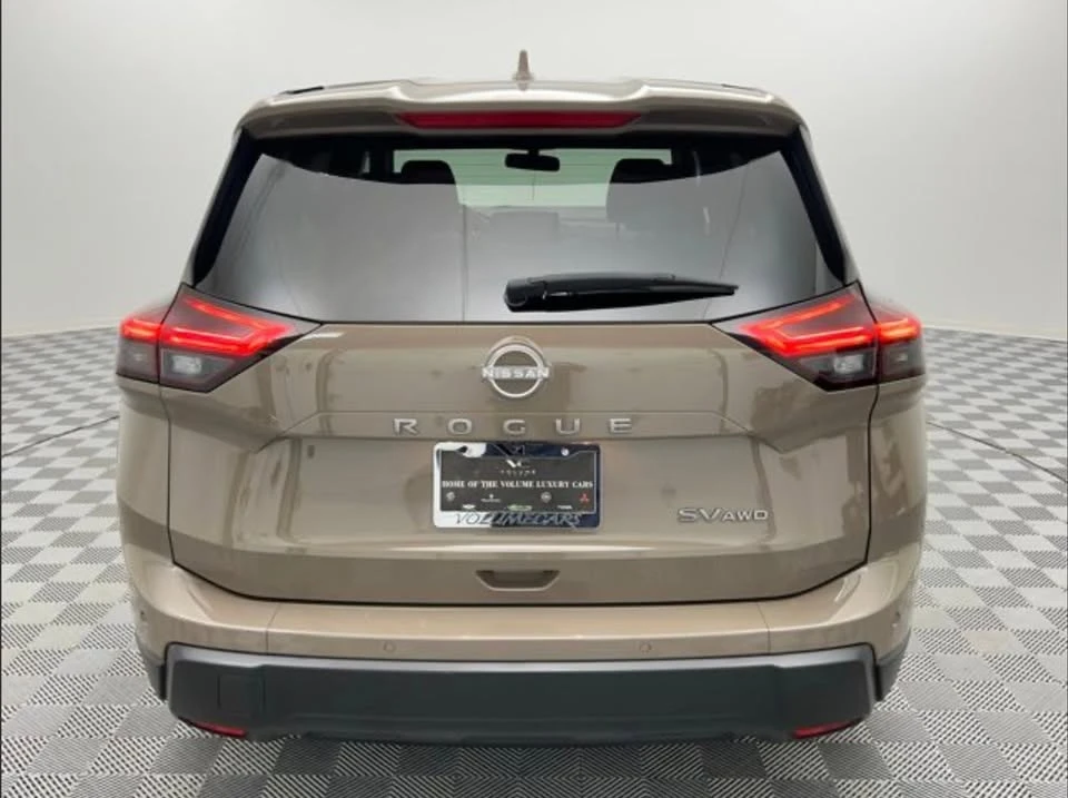 2024 Nissan Rogue - Image 5 of 8