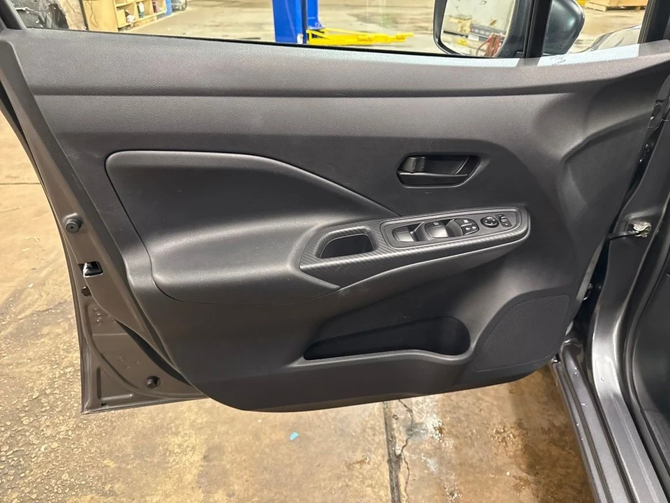 2024 Nissan Versa - Image 11 of 12