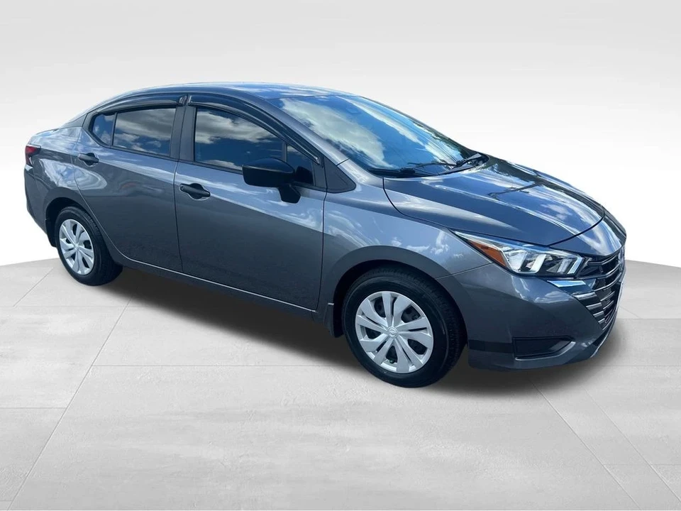 2024 Nissan Versa - Image 8 of 12