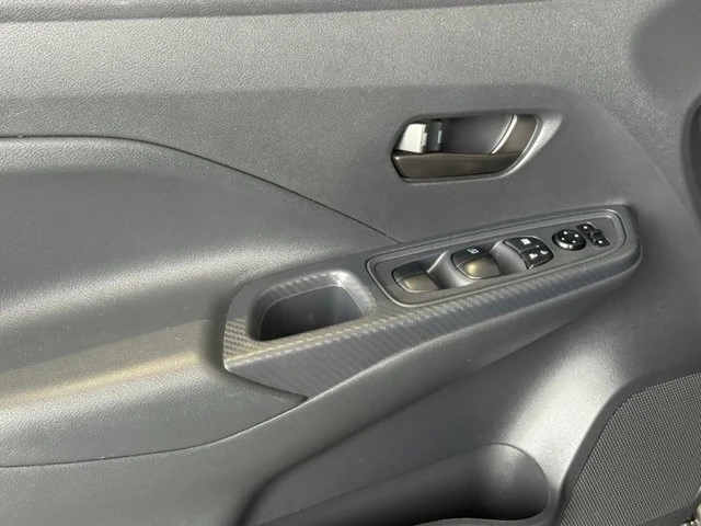 2024 Nissan Versa - Image 17 of 21