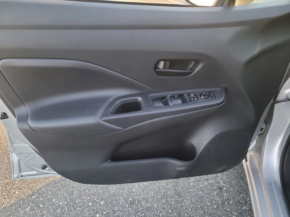 2024 Nissan Versa - Image 10 of 12