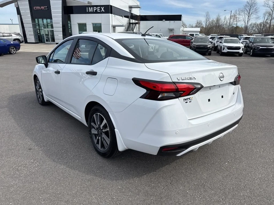 2024 Nissan Versa - Image 3 of 21