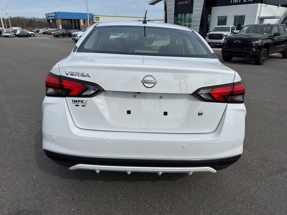 2024 Nissan Versa - Image 4 of 21