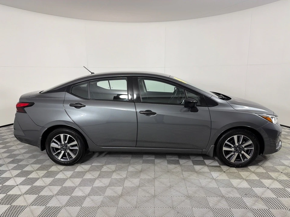 2024 Nissan Versa - Image 4 of 21