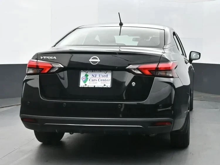 2024 Nissan Versa - Image 8 of 12
