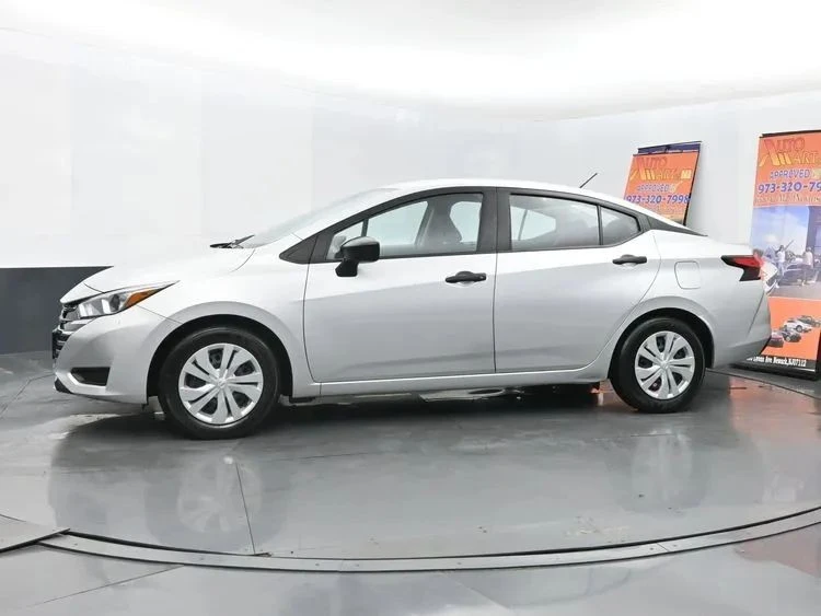2024 Nissan Versa - Image 5 of 12