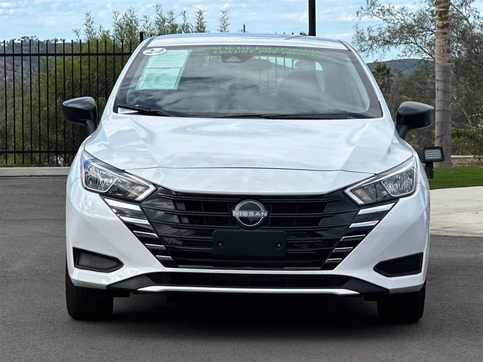 2024 Nissan Versa - Image 8 of 12