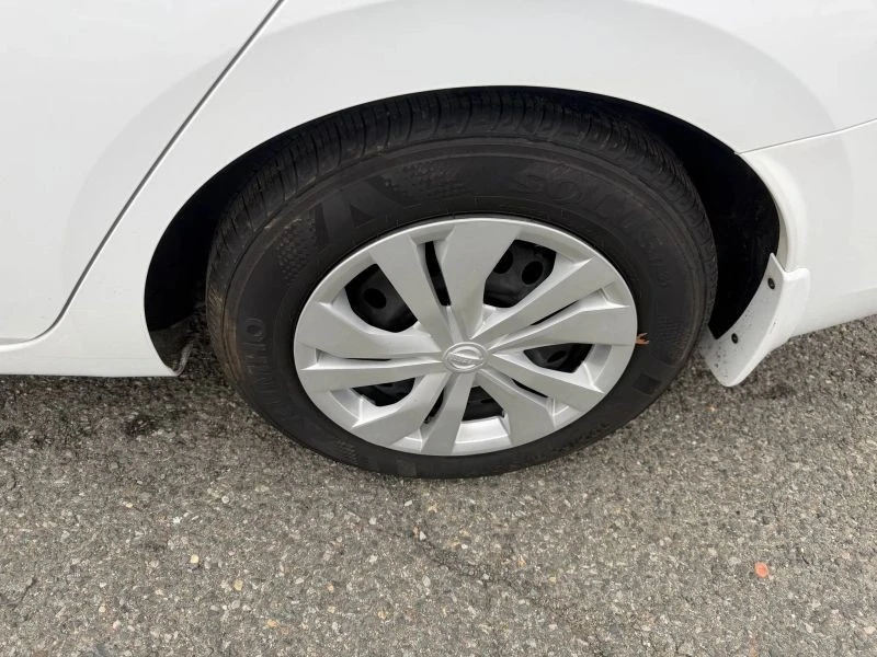 2024 Nissan Versa - Image 9 of 12