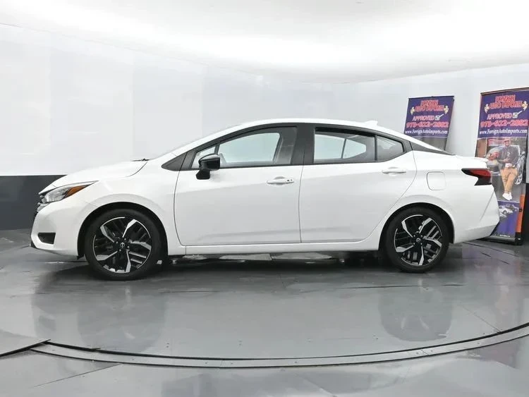 2024 Nissan Versa - Image 5 of 12