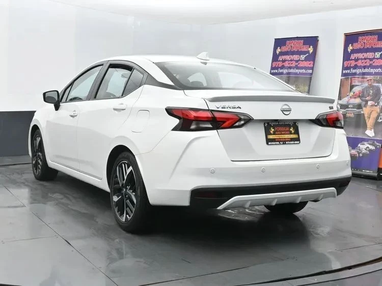 2024 Nissan Versa - Image 9 of 12
